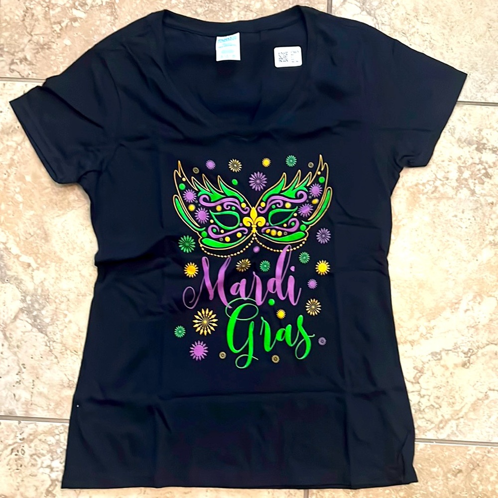 Brand new Mardi Gras tee